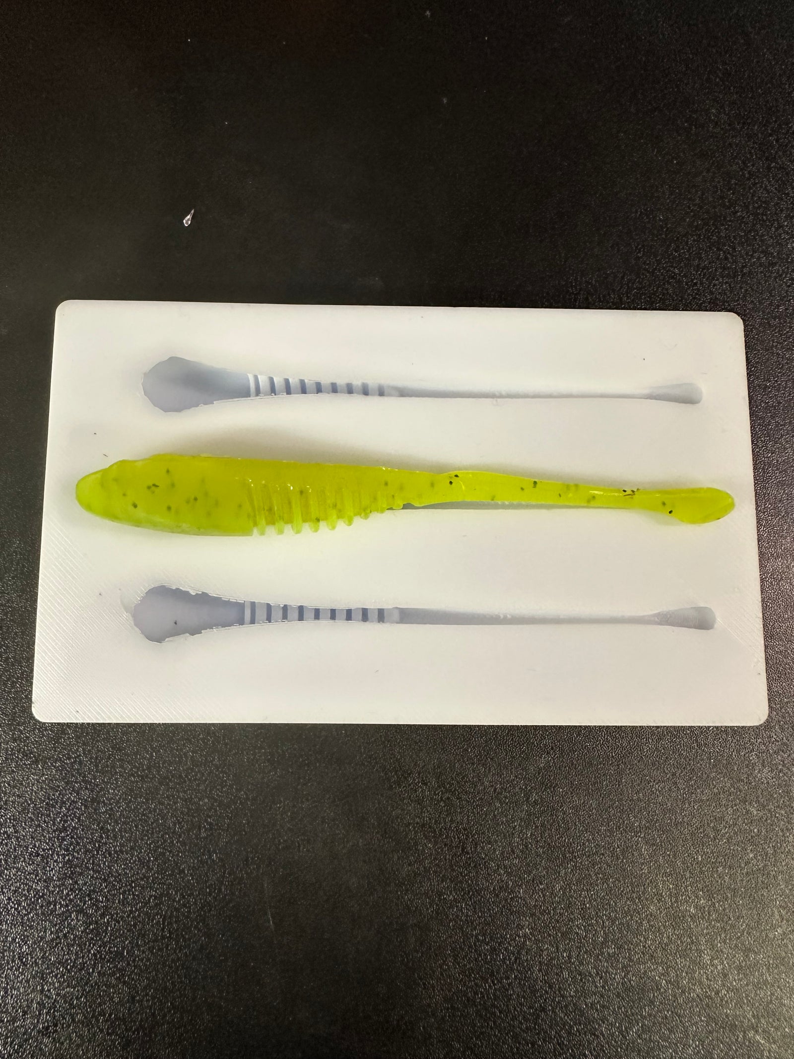 180068 110mm Ribbed Stalker